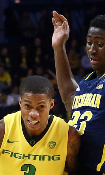 Michigan tops Oregon, 70-63, in Legends Classic